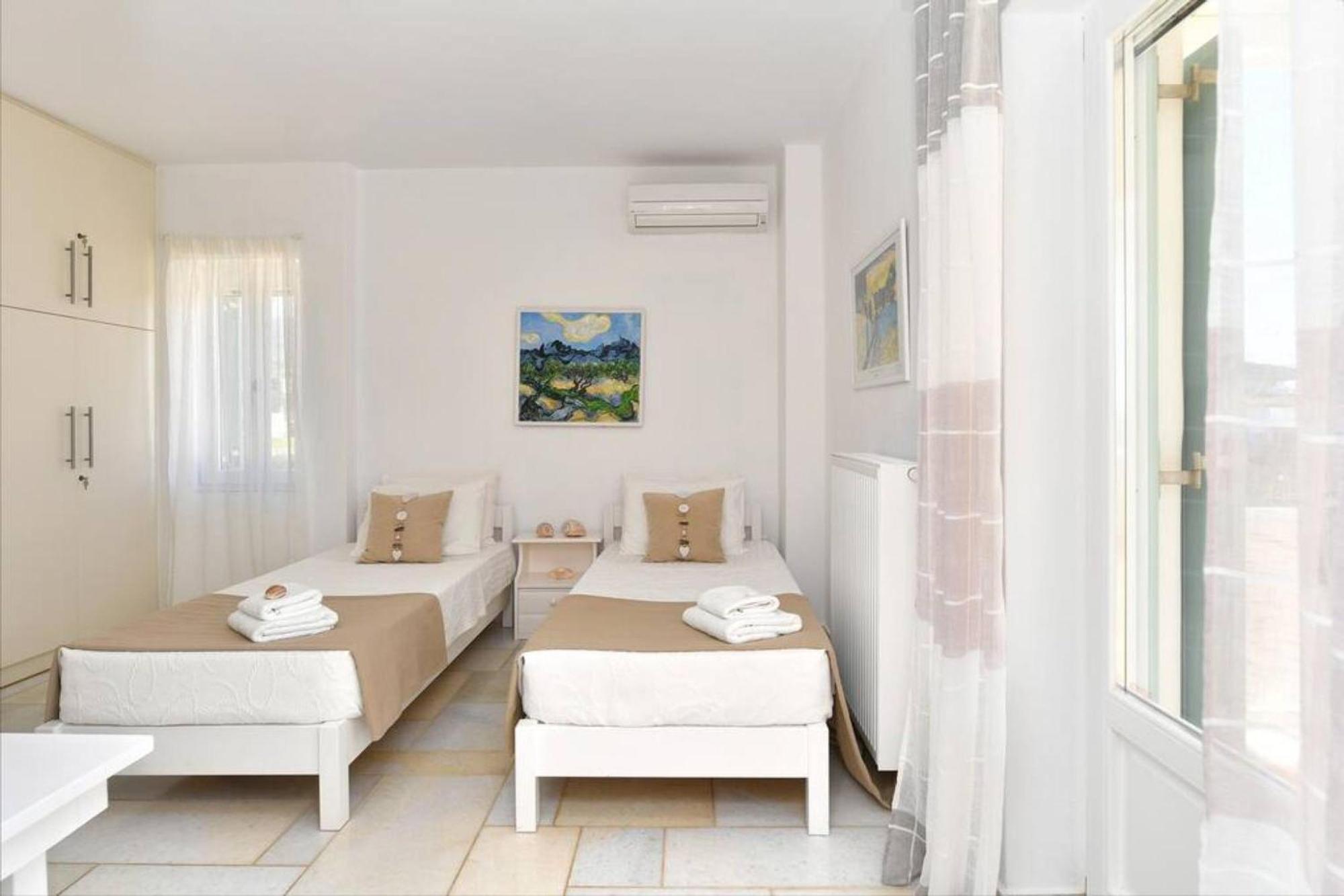 Villa Dionysos In Aliki Exterior foto